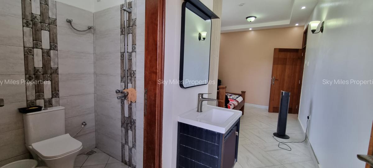 4 Bed House with En Suite at Mtwapa - 14