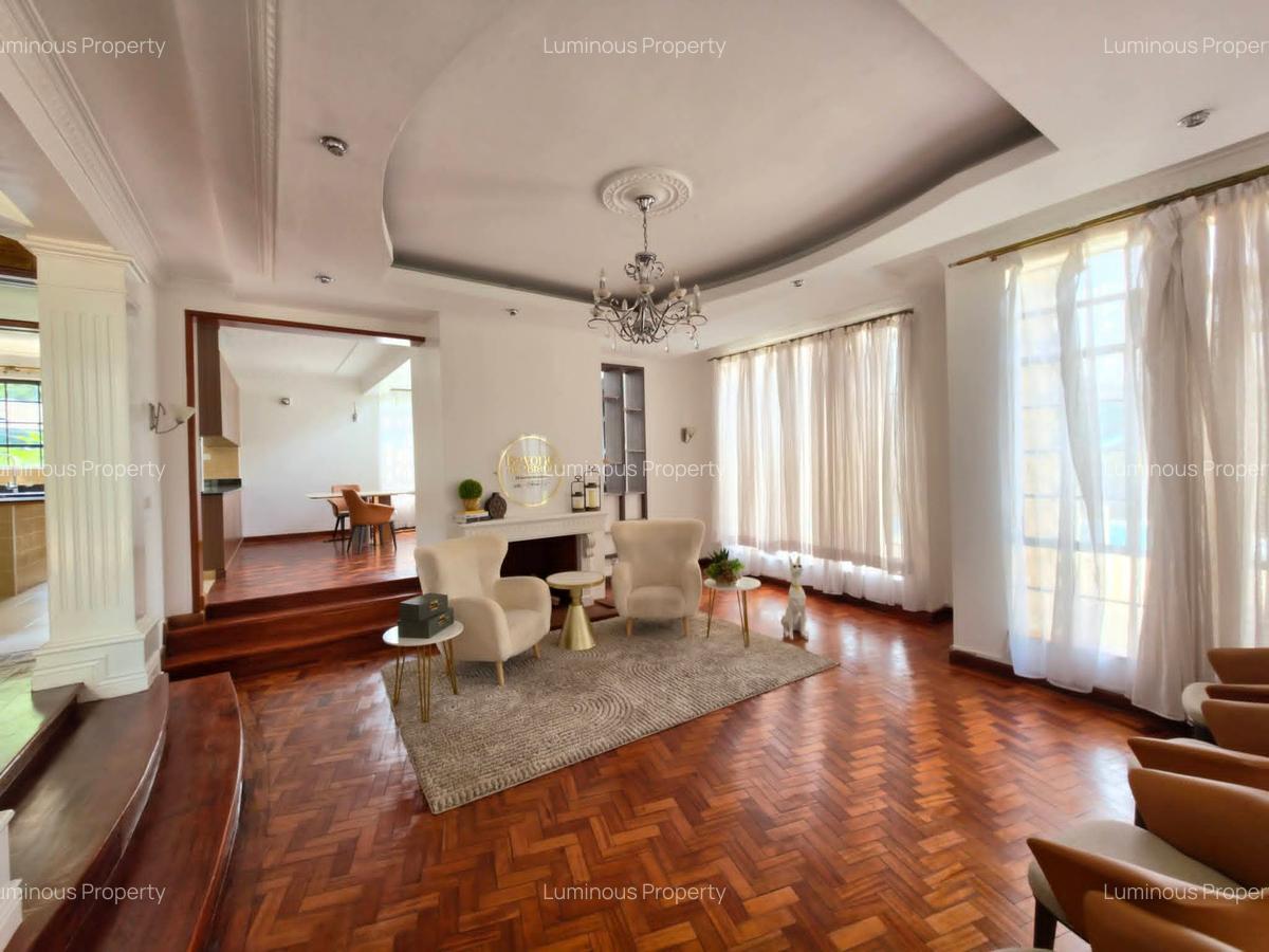 4 Bed Villa with En Suite at Garden Estate - 4
