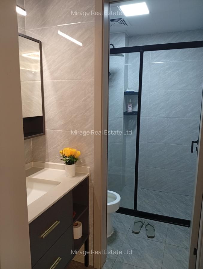 Furnished 2 Bed Apartment with Swimming Pool in Kilimani - 4