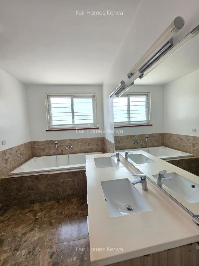 5 Bed Townhouse with En Suite at Amboseli Road - 6