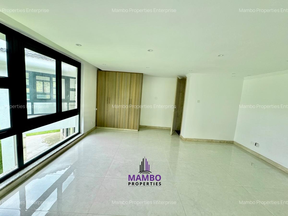 5 Bed House with En Suite at Runda - 20