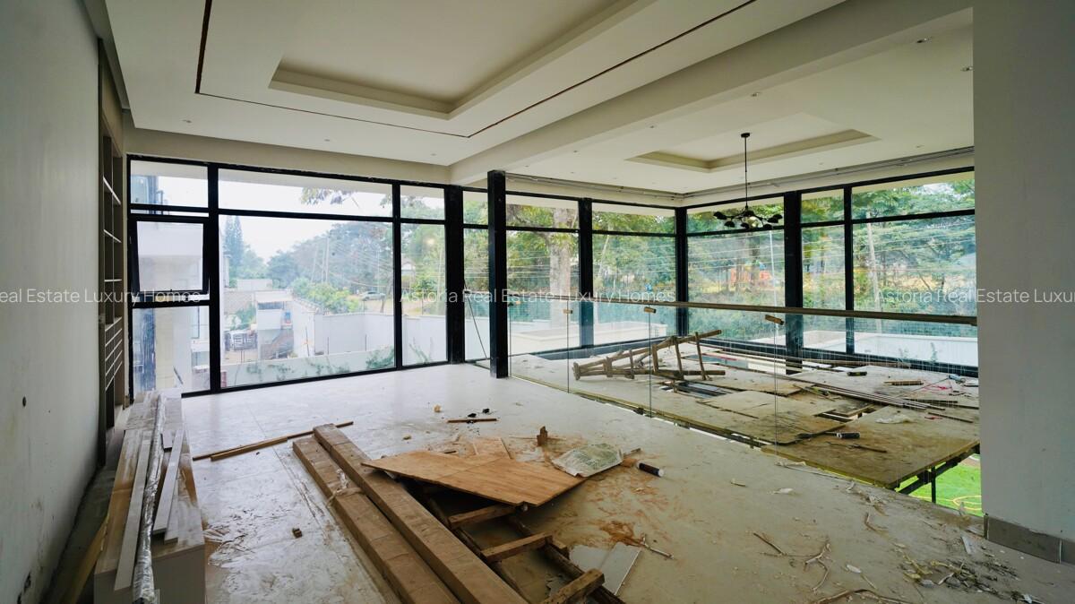 5 Bed Villa with En Suite at 2026-187 5 Bed - 17