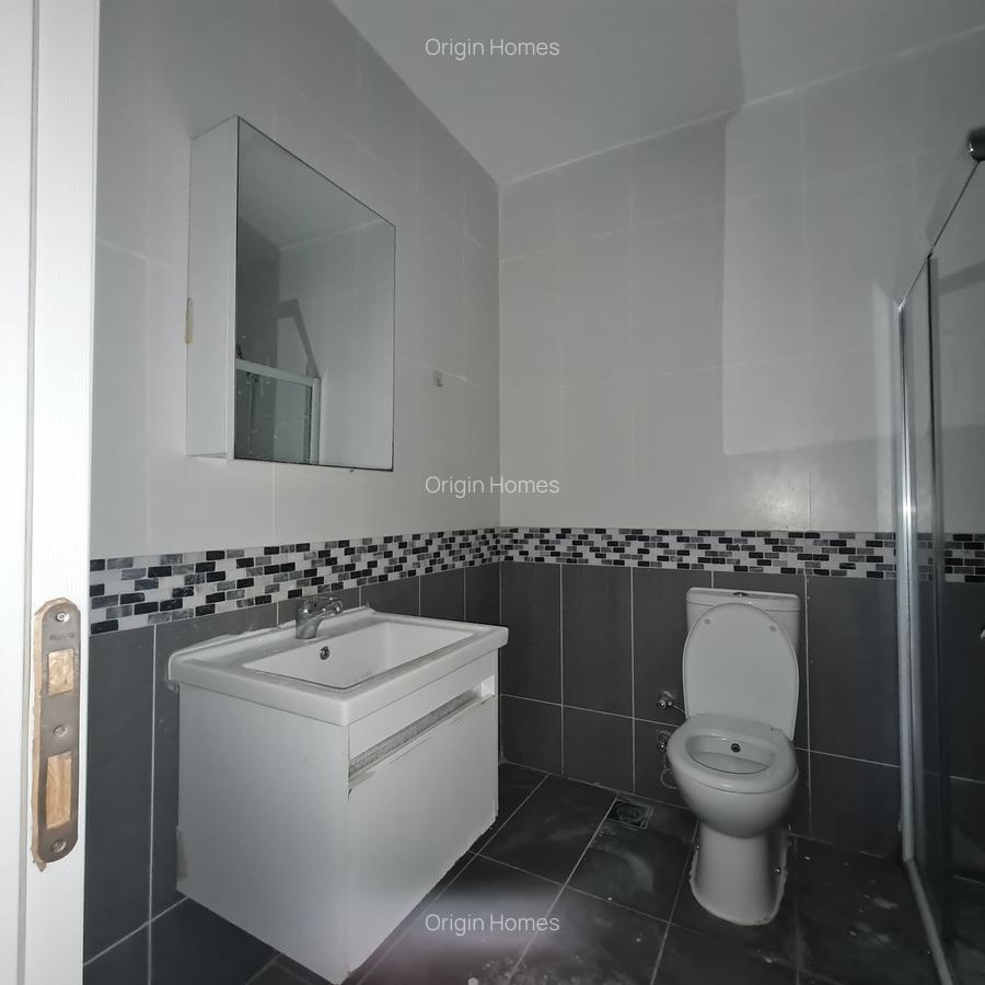 4 Bed Apartment with En Suite at Lavin - 11