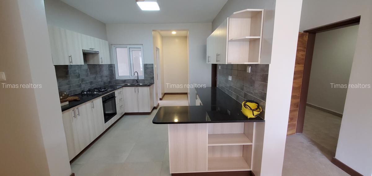 2 Bed Apartment with En Suite at Syokimau - 6
