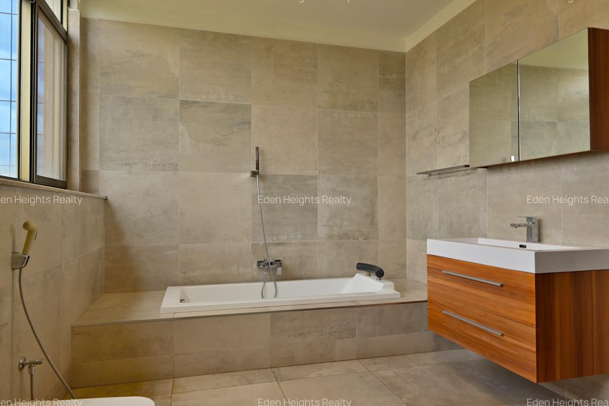 4 Bed Apartment with En Suite at Limuru Road - 9