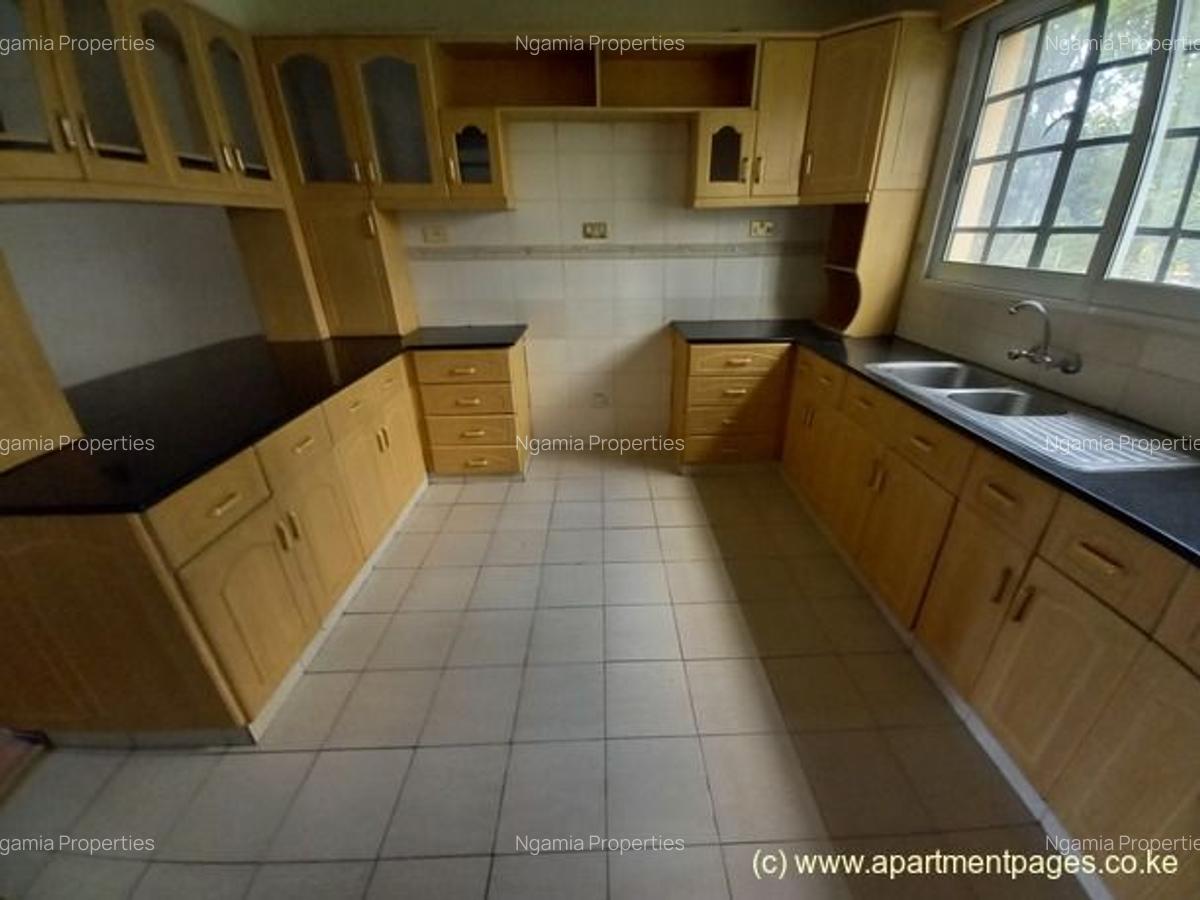 3 Bed Apartment with En Suite at Kandara Road - 7
