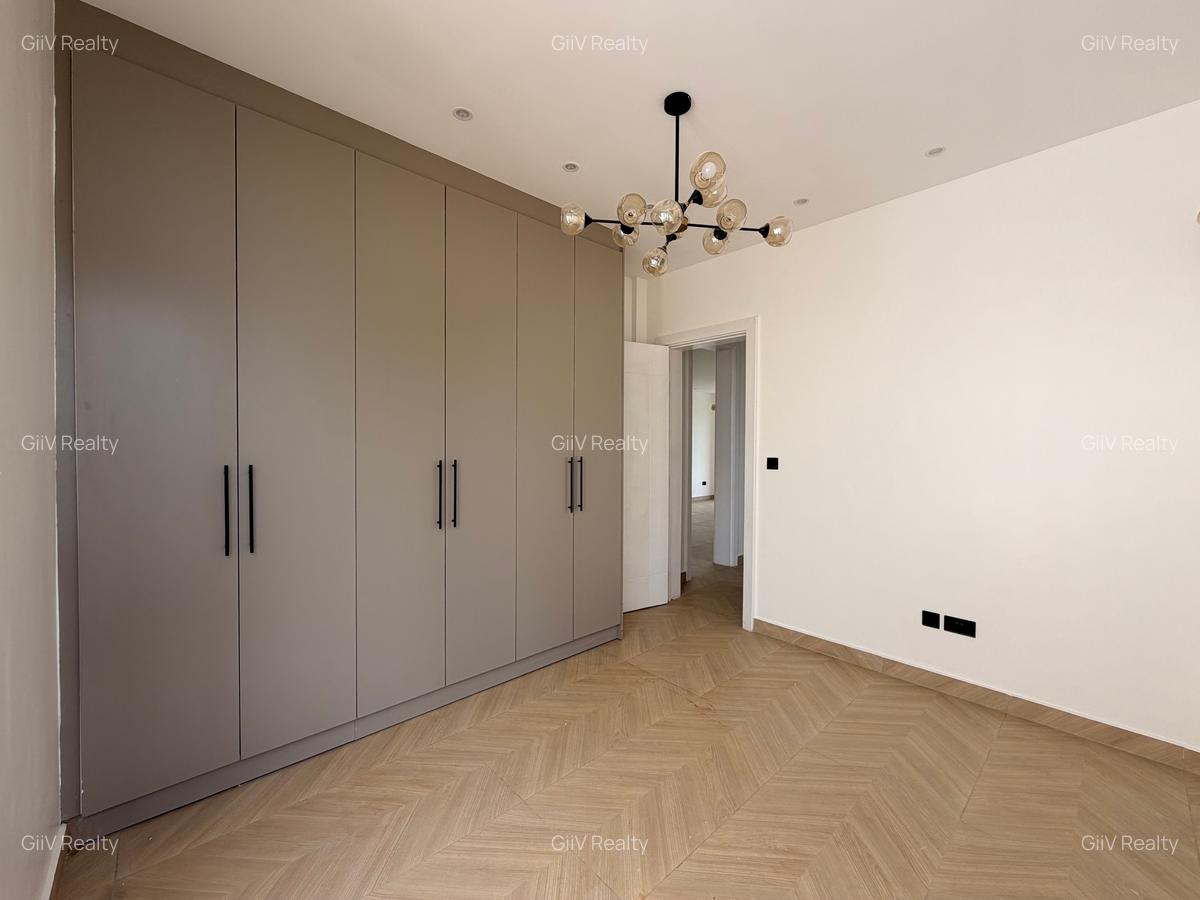 2 Bed Apartment with Borehole in Runda - 9