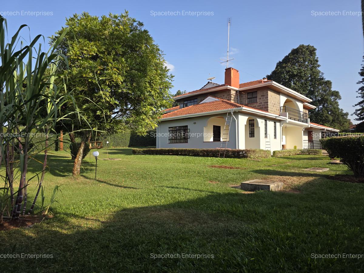 5 Bed House with En Suite in Runda - 3