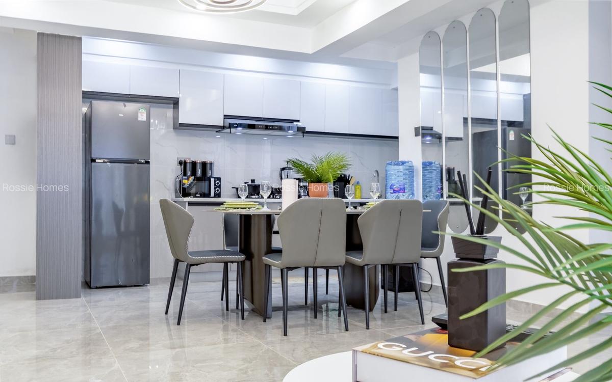 Serviced 2 Bed Apartment with En Suite in Kilimani - 14