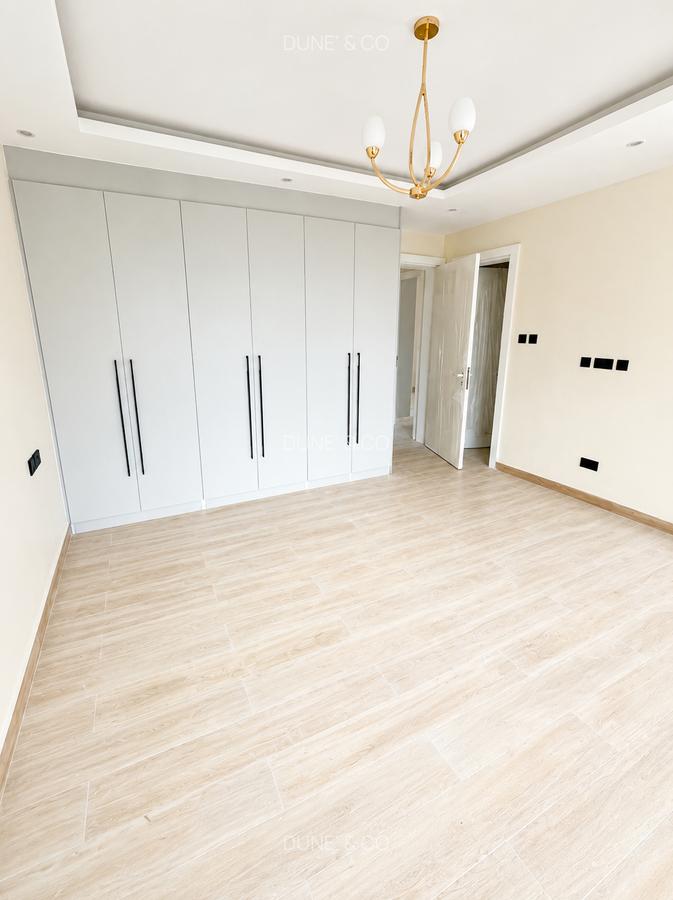 3 Bed Apartment with En Suite in Westlands Area - 14
