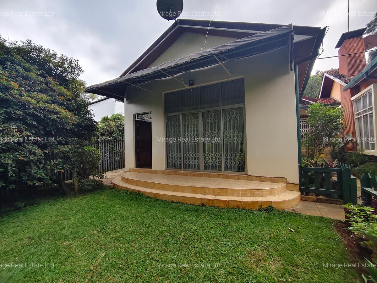 2 Bed House with Garden in Lavington - 8