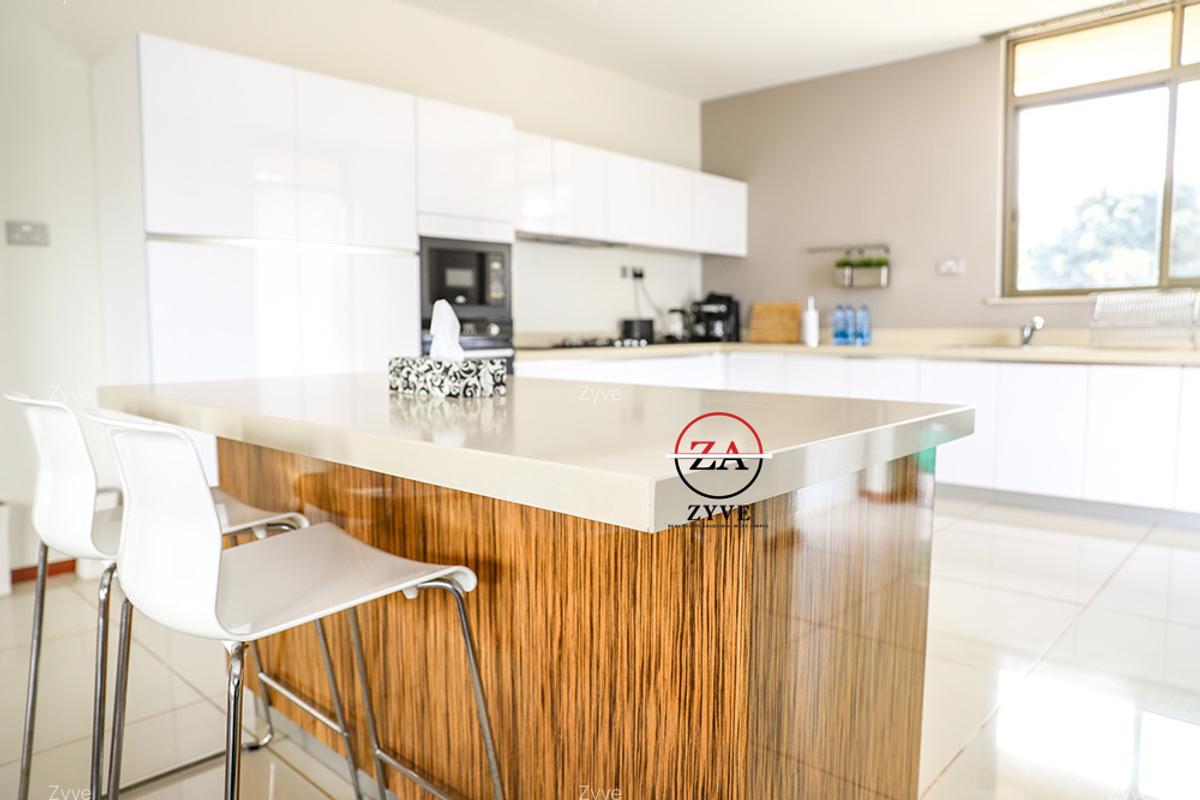 3 Bed Apartment with En Suite at Parklands - 15