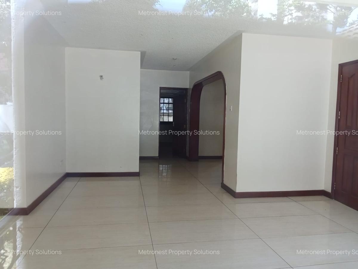 2 Bed Apartment with En Suite at Hamisi Road - 5