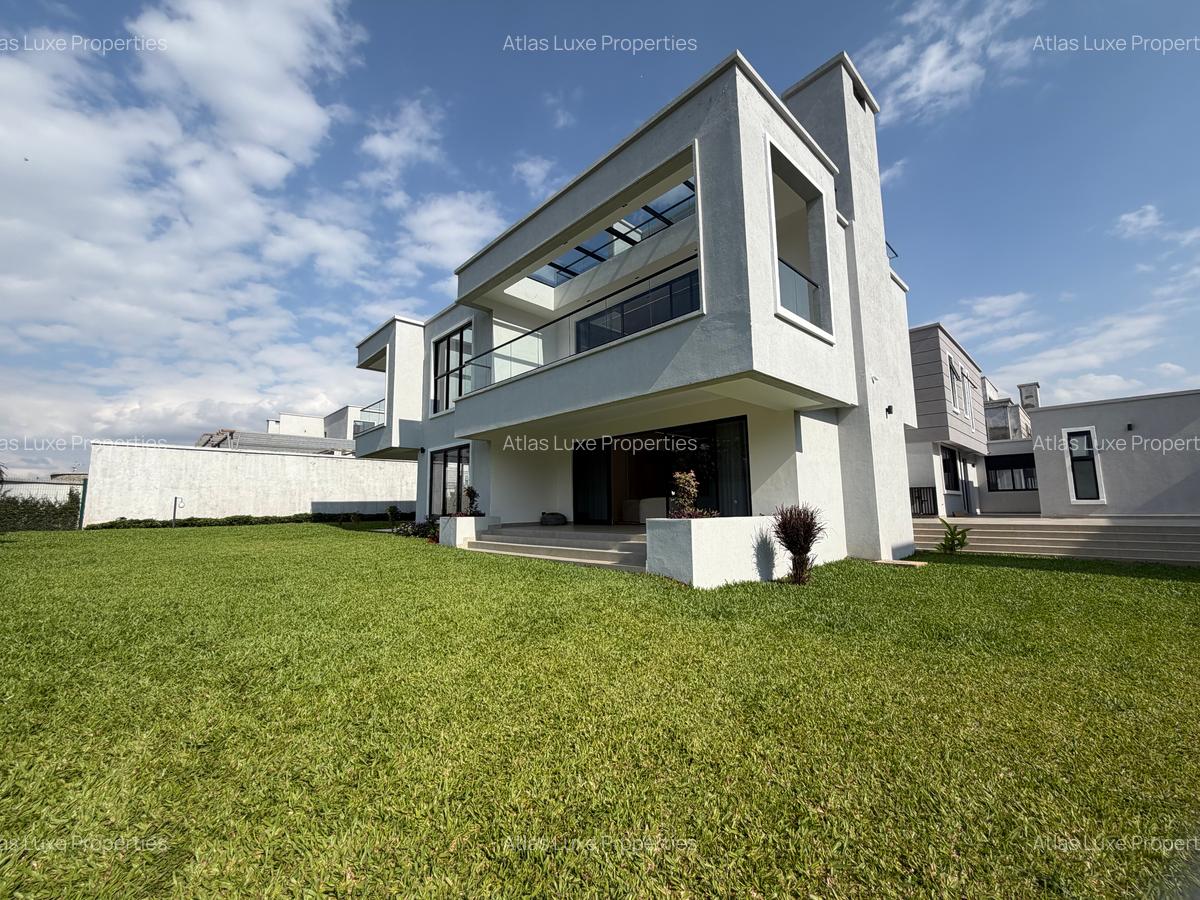 5 Bed Villa with En Suite at New Runda - 1