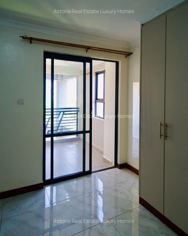 2 Bed Apartment with En Suite at 2026-411 - 7