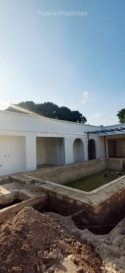 3 Bed Villa with En Suite at Diani Beach - 14