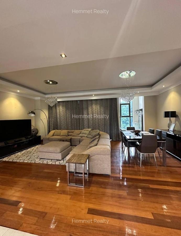 5 Bed Townhouse with En Suite in Karen - 4