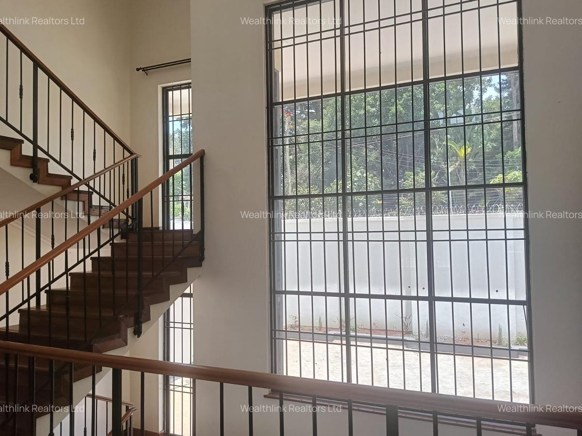 6 Bed Townhouse with En Suite at Kibagare - 5