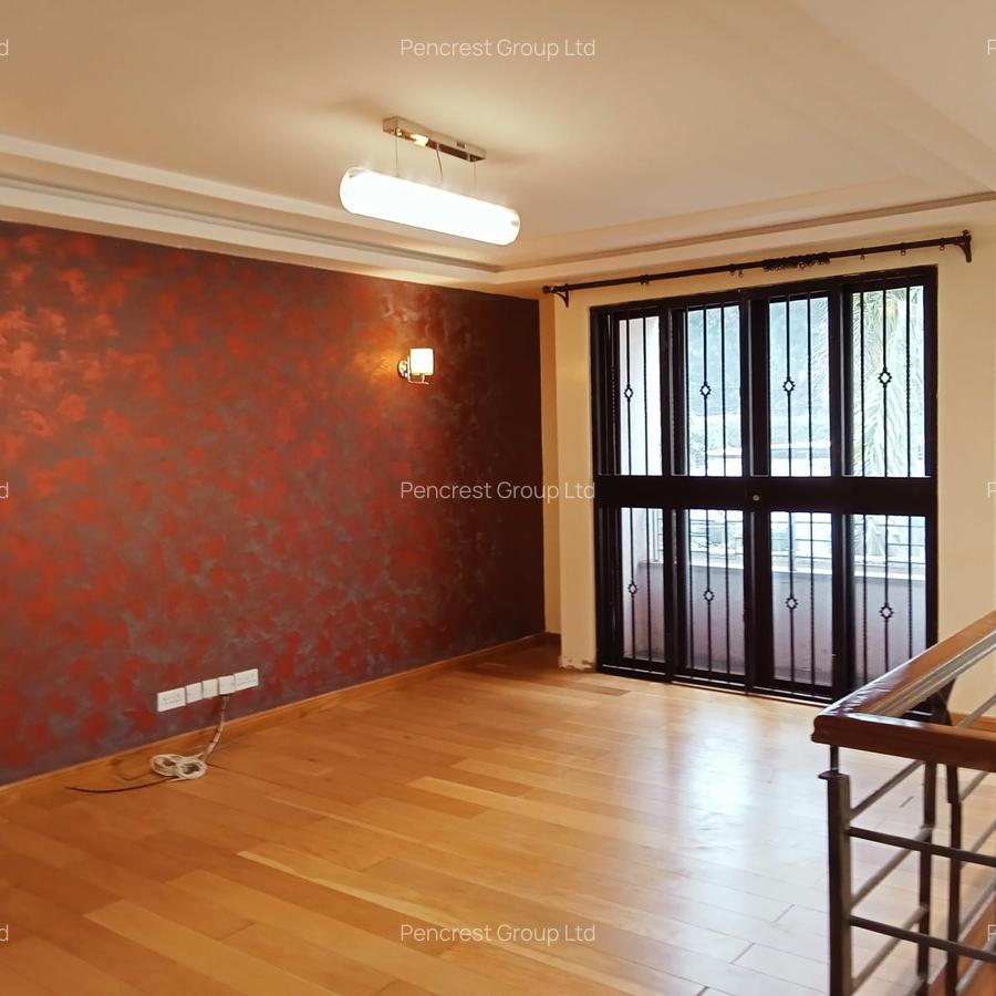 4 Bed Townhouse with En Suite in Lavington - 16