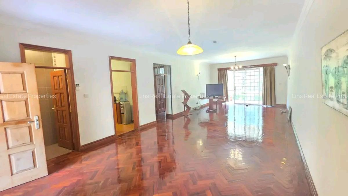 3 Bed Townhouse with En Suite in Spring Valley - 3