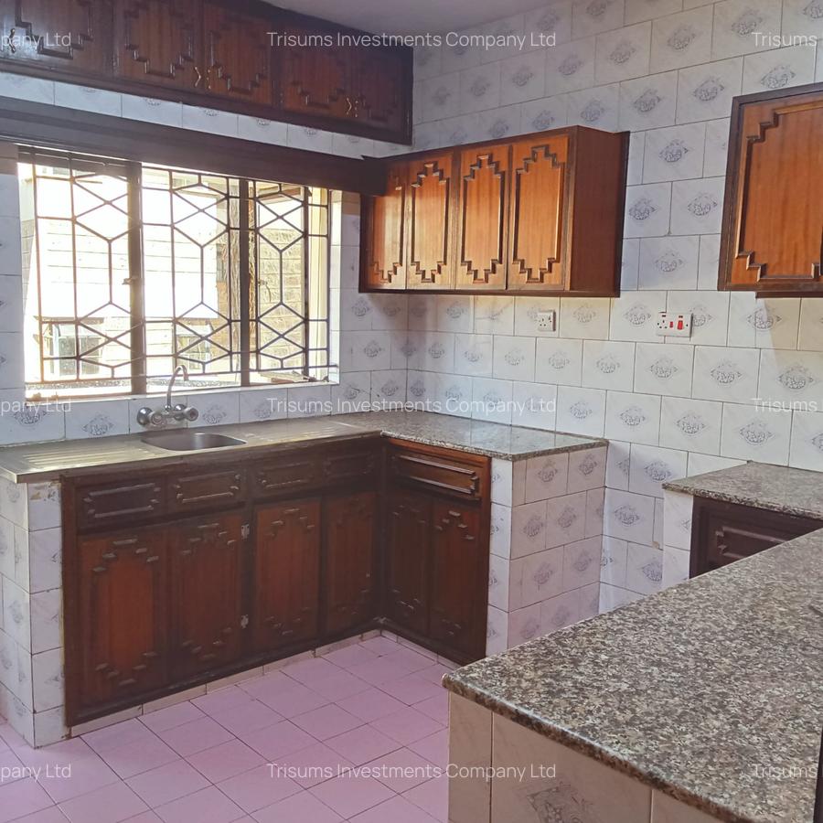 3 Bed Apartment with En Suite in Westlands Area - 4