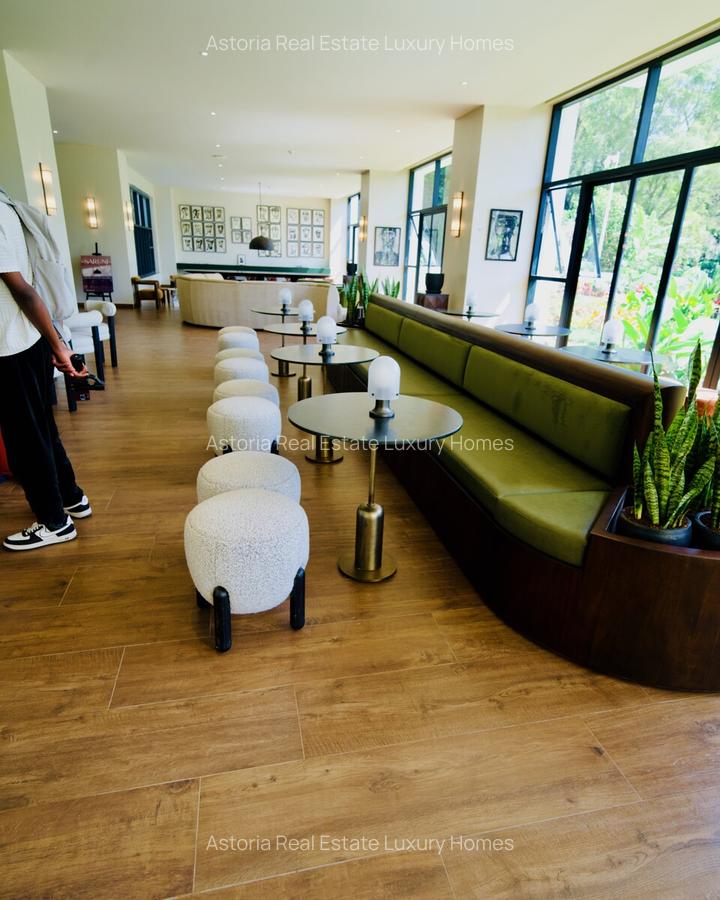 2 Bed Apartment with En Suite at 2026-385 - 11