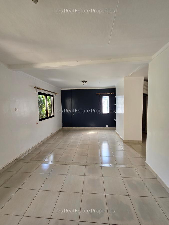3 Bed House with En Suite in Loresho - 13