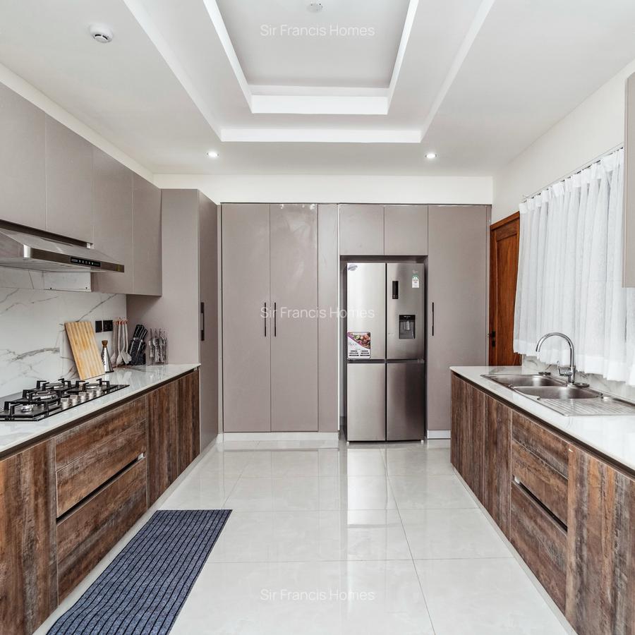 Serviced 3 Bed Apartment with En Suite at Nyali B&B - 8