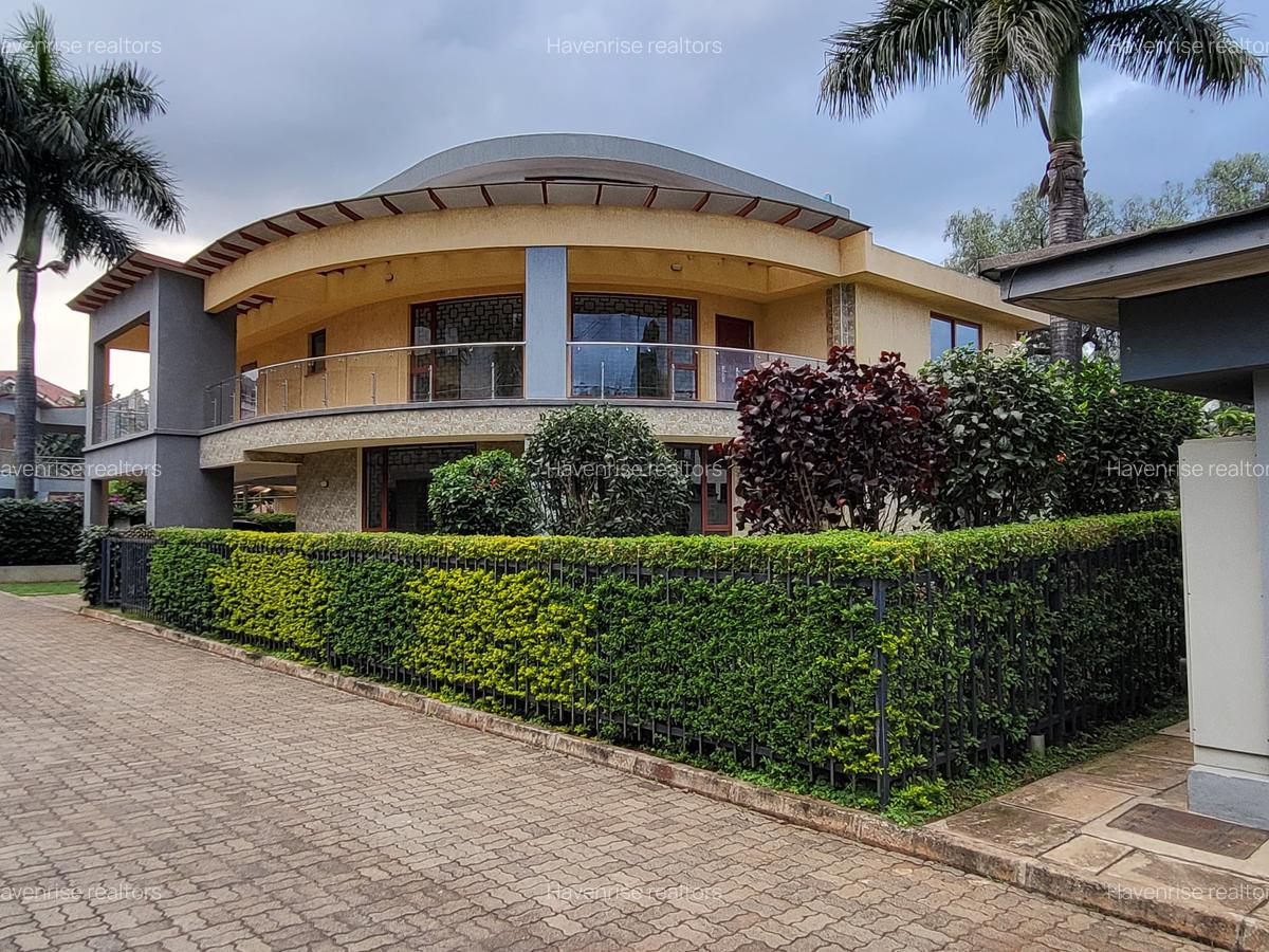 5 Bed Townhouse at Lavington - 1