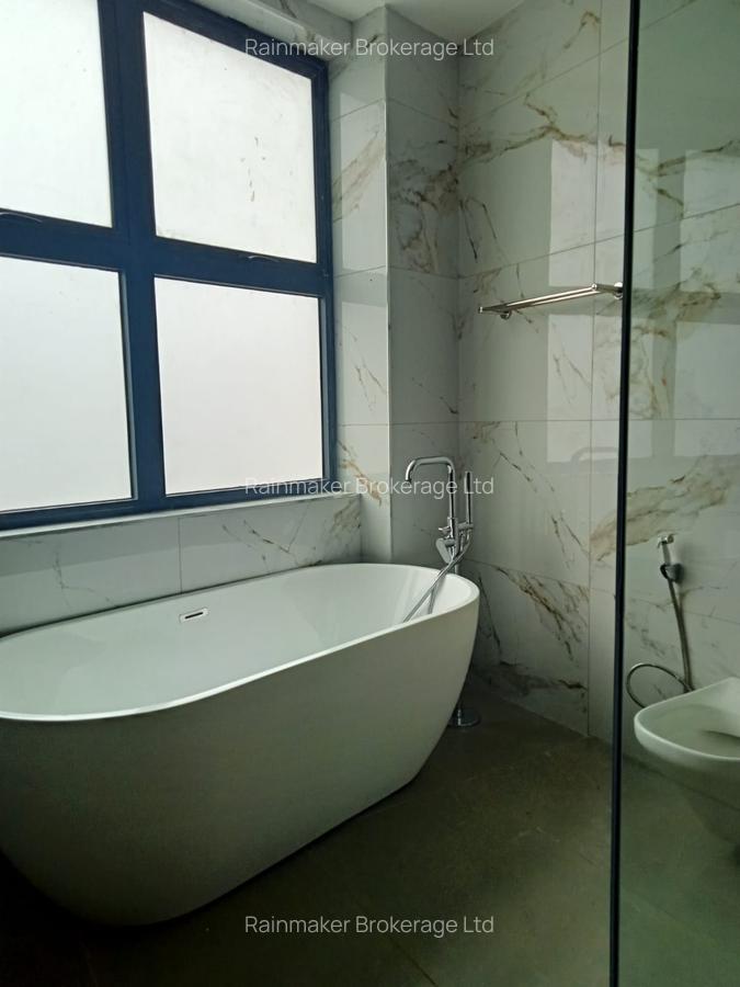 Serviced 4 Bed Apartment with En Suite in Riverside - 6