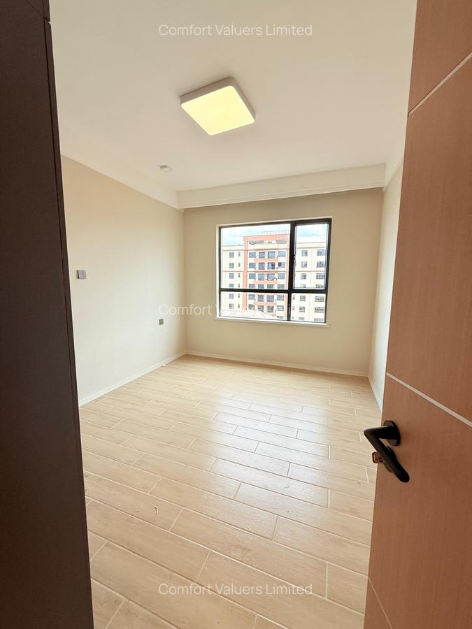 1 Bed Apartment with En Suite at Lavington - 1