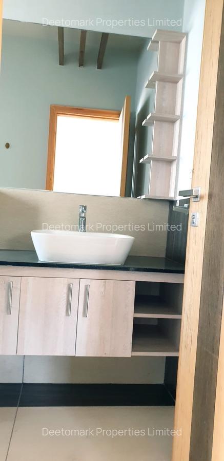 3 Bed Apartment with En Suite at Siaya - 18