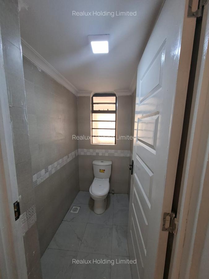 5 Bed Townhouse with En Suite in Gikambura - 10