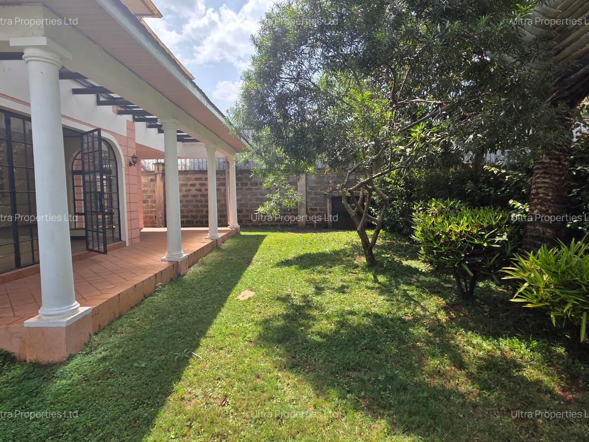 4 Bed Townhouse with En Suite in Kiambu Road - 2