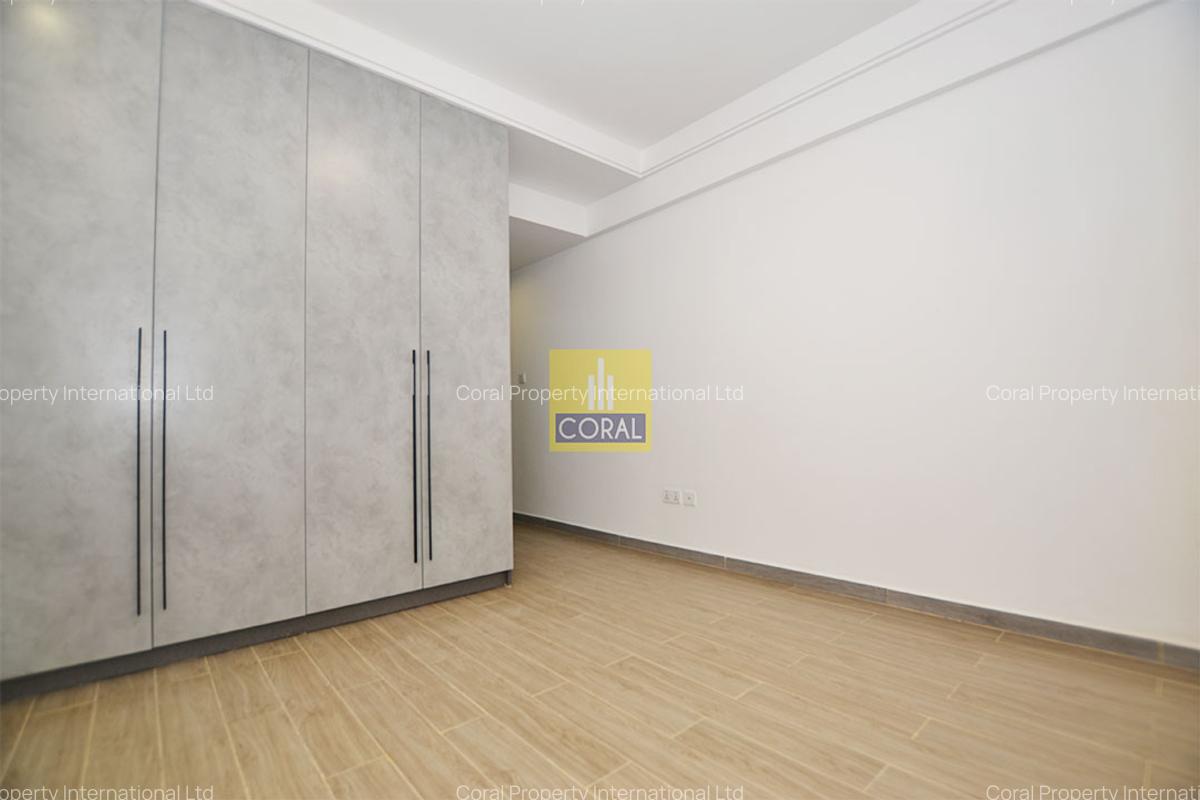 2 Bed Apartment in Riverside - 7