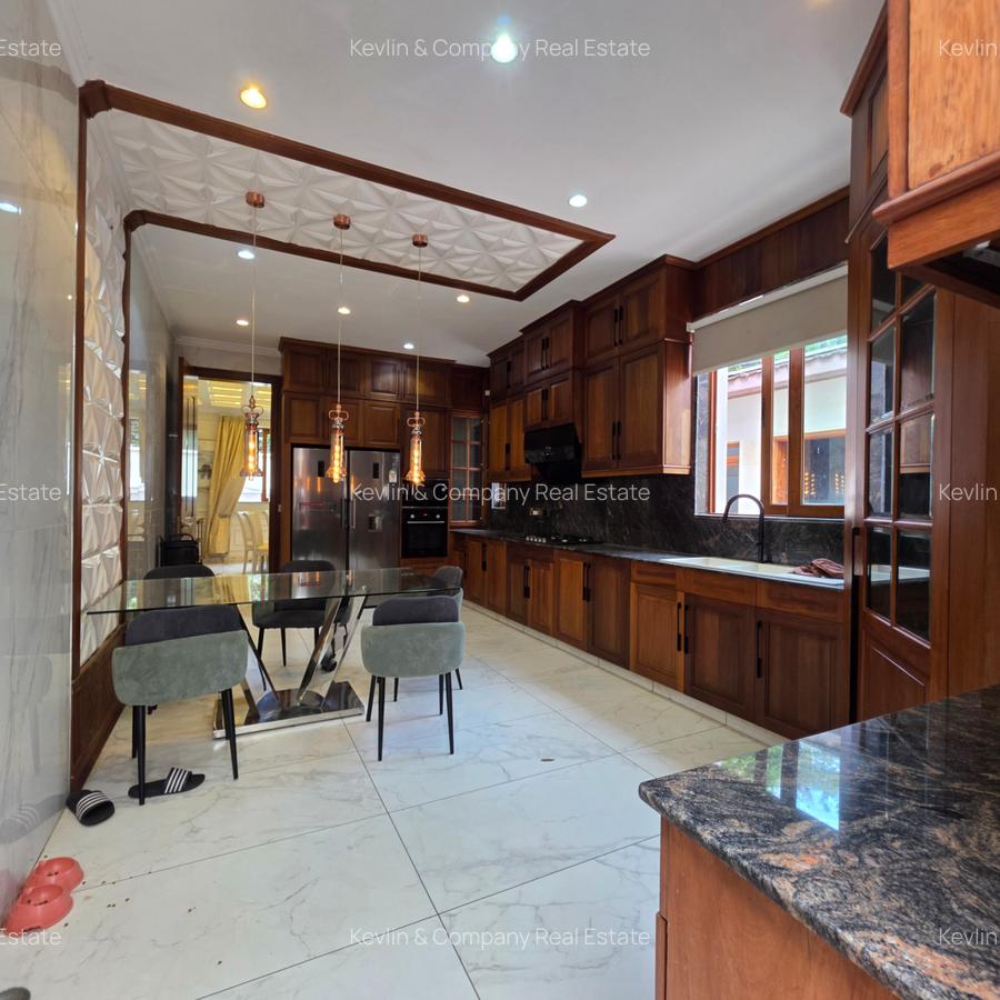6 Bed Villa with En Suite in Lavington - 11