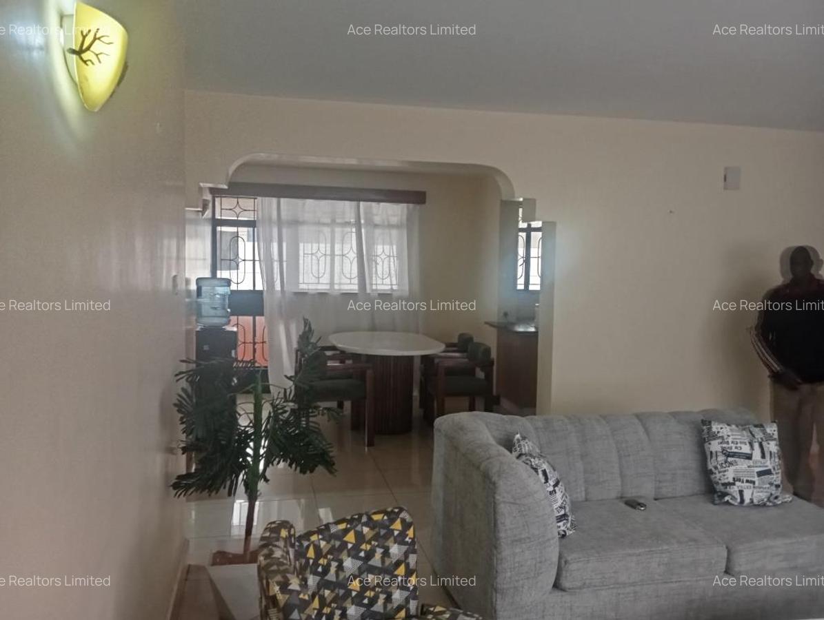 3 Bed Apartment with En Suite at Westlands Rd - 11