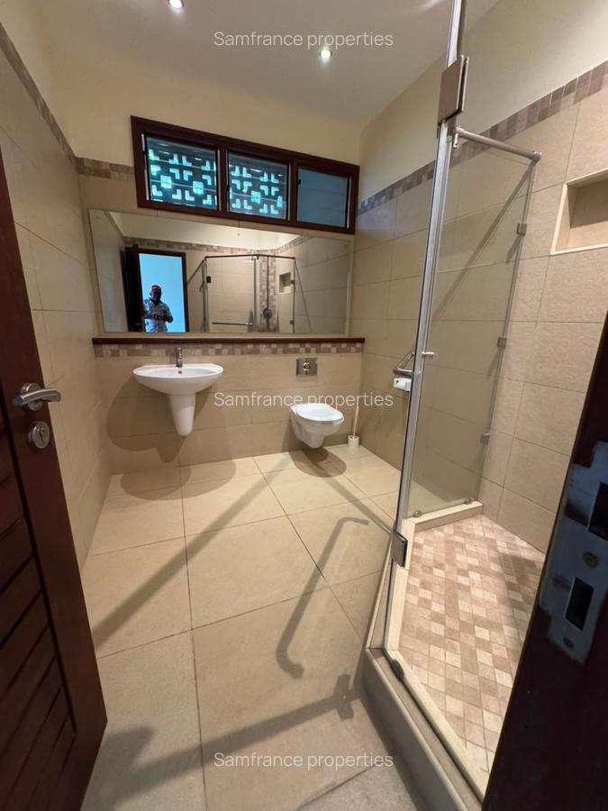 Serviced 4 Bed Apartment with En Suite at Nyali Shell - 7