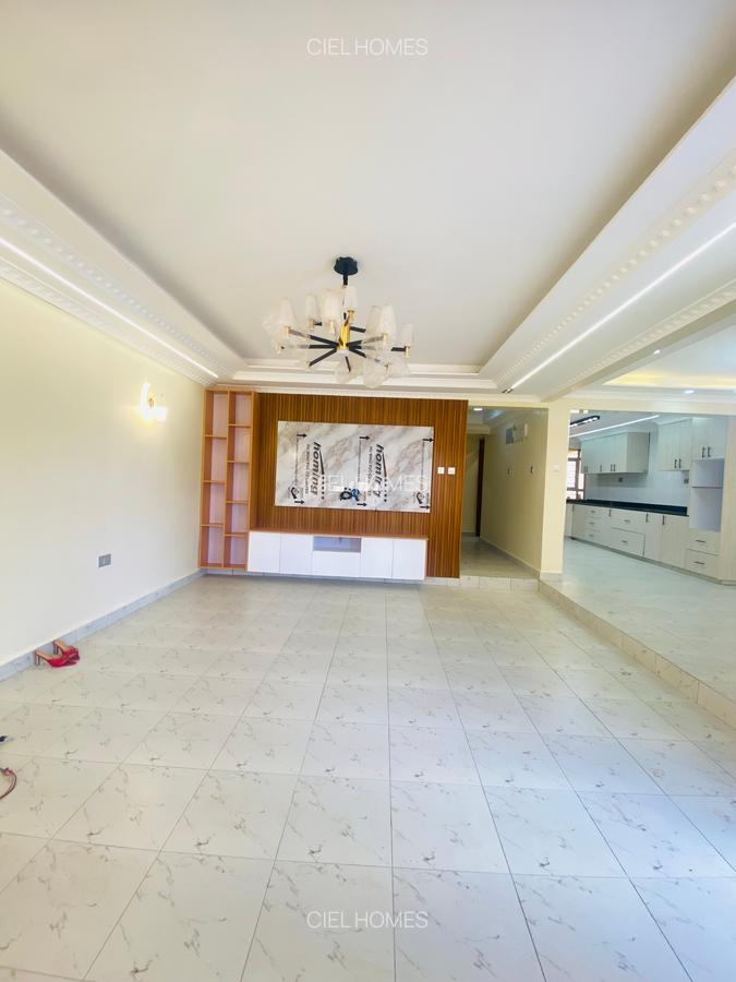 5 Bed Townhouse with En Suite at Mugutha - 4