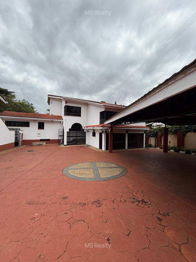 5 Bed House with En Suite in Gigiri - 2