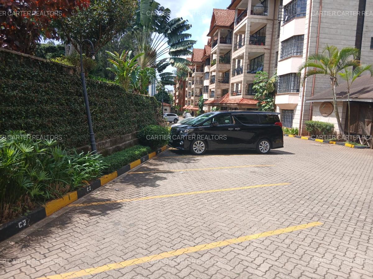 3 Bed Apartment with En Suite in Upper Hill - 4
