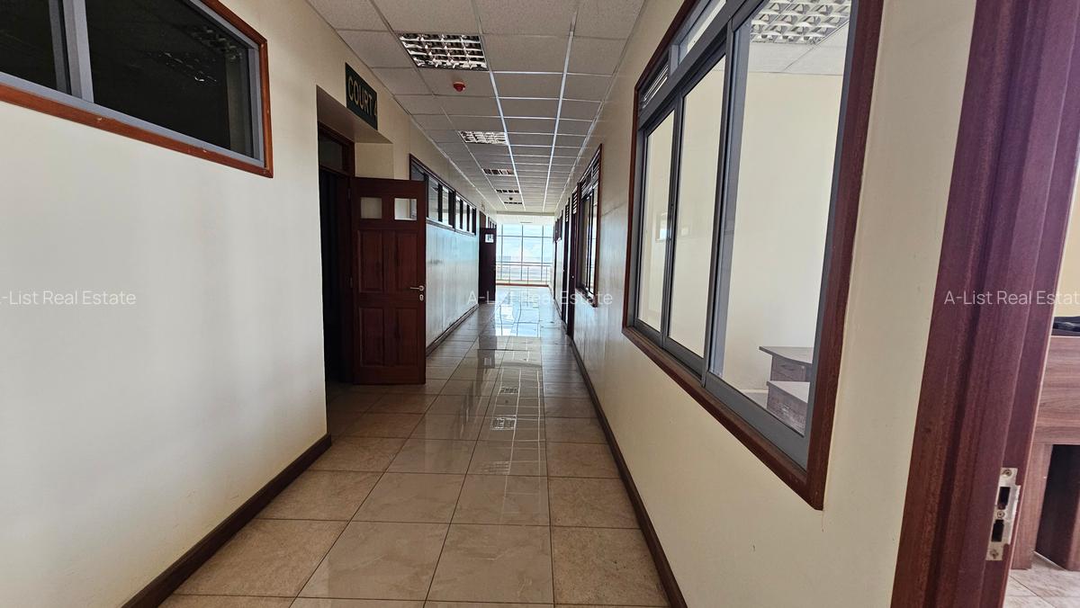 4,400 m² Office with Service Charge Included at Upper Hill Area - 14