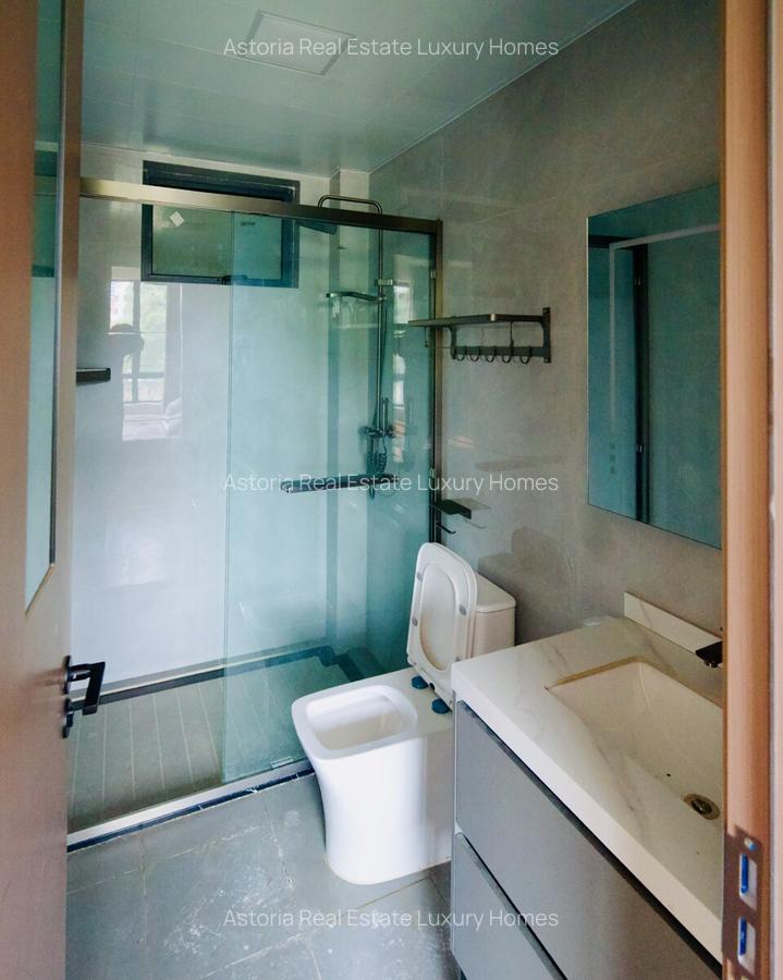 2 Bed Apartment with En Suite at 2026-403 - 14