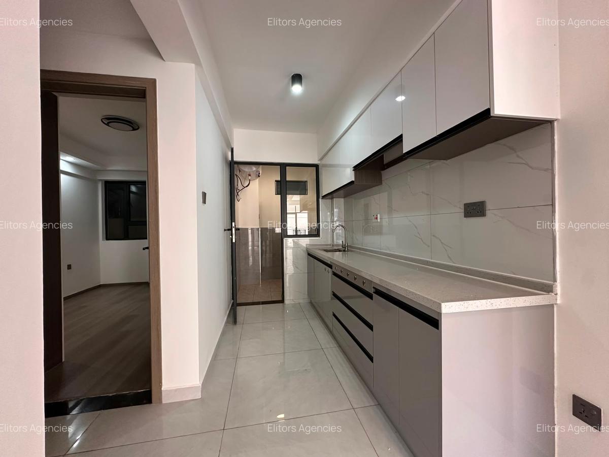 2 Bed Apartment with En Suite at Westlands Toad Near Gtc - 3
