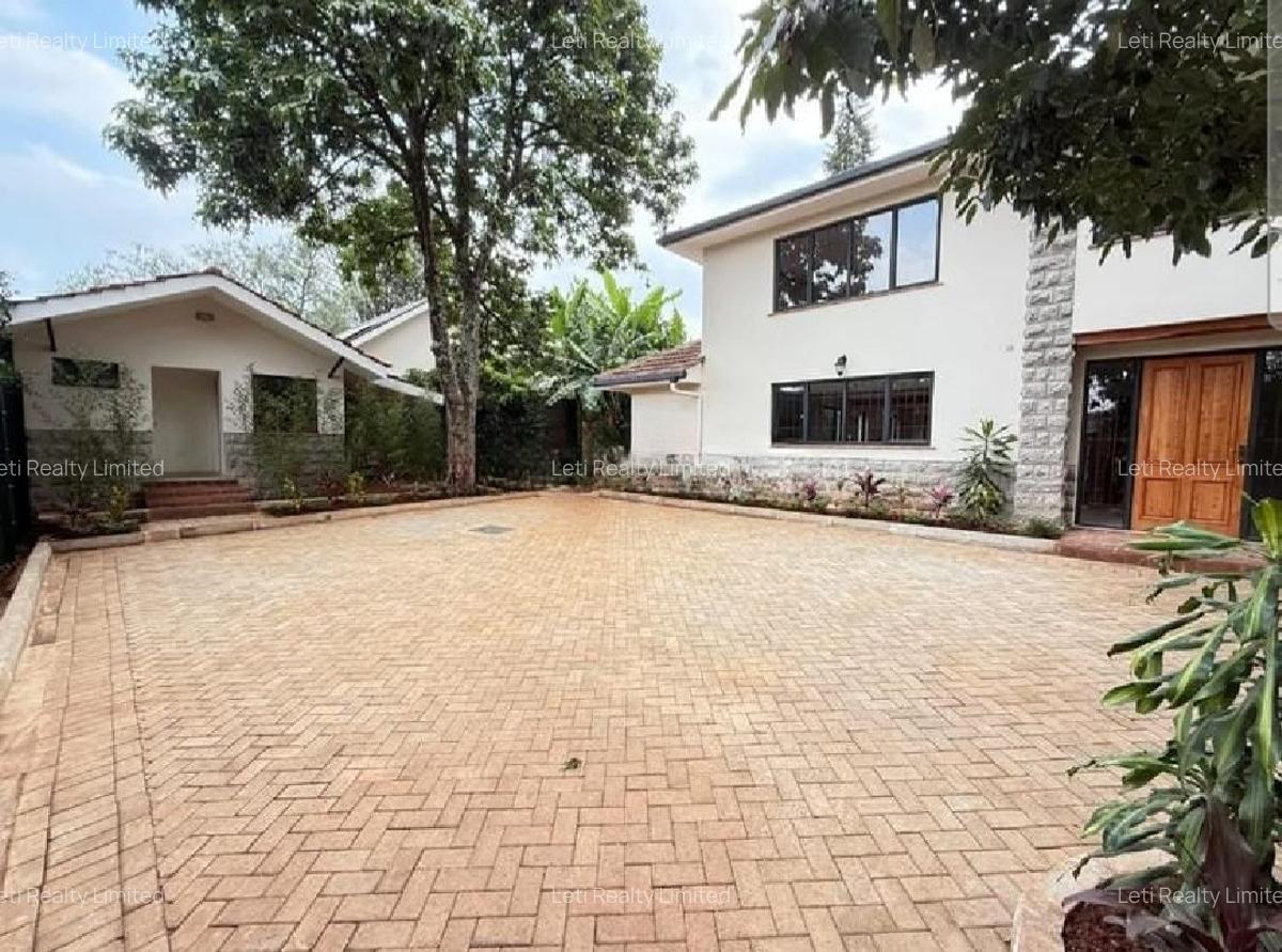 4 Bed Townhouse with En Suite in Lavington - 1
