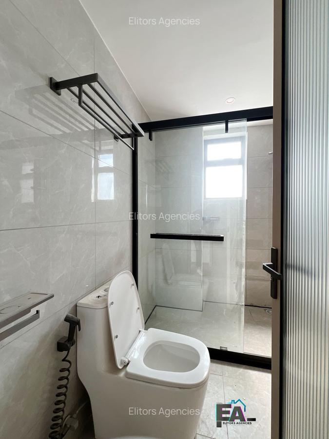 3 Bed Apartment with En Suite at Riverside Drive - 17