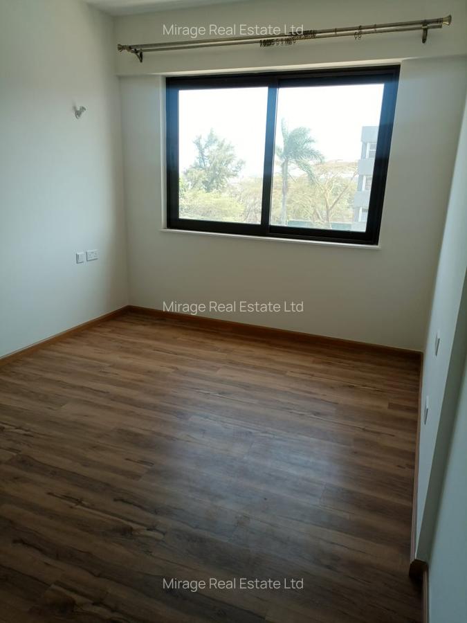 2 Bed Apartment with Swimming Pool in Garden Estate - 7