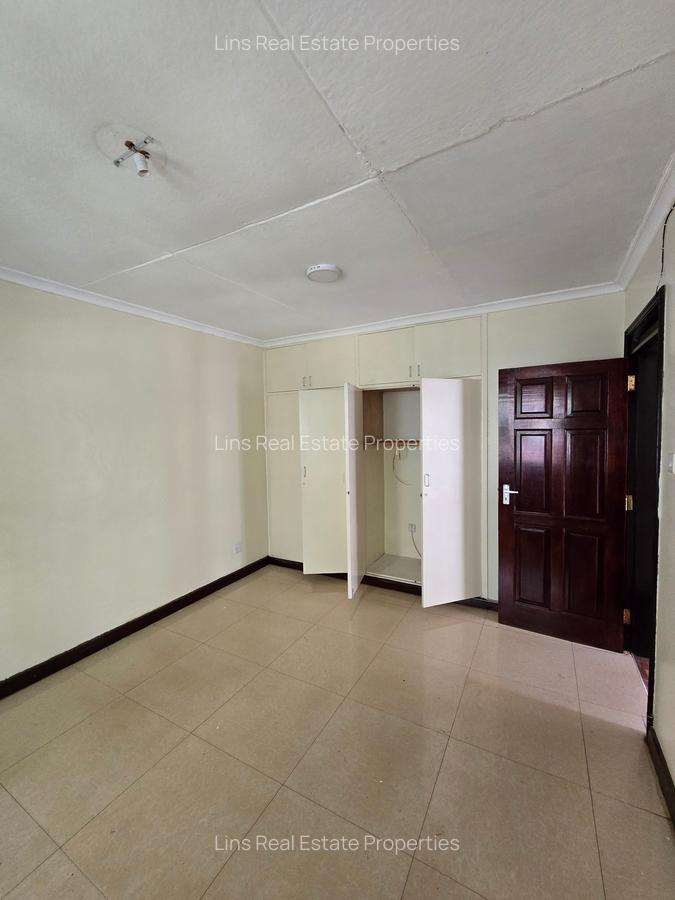 Commercial Property with Service Charge Included in Brookside - 7