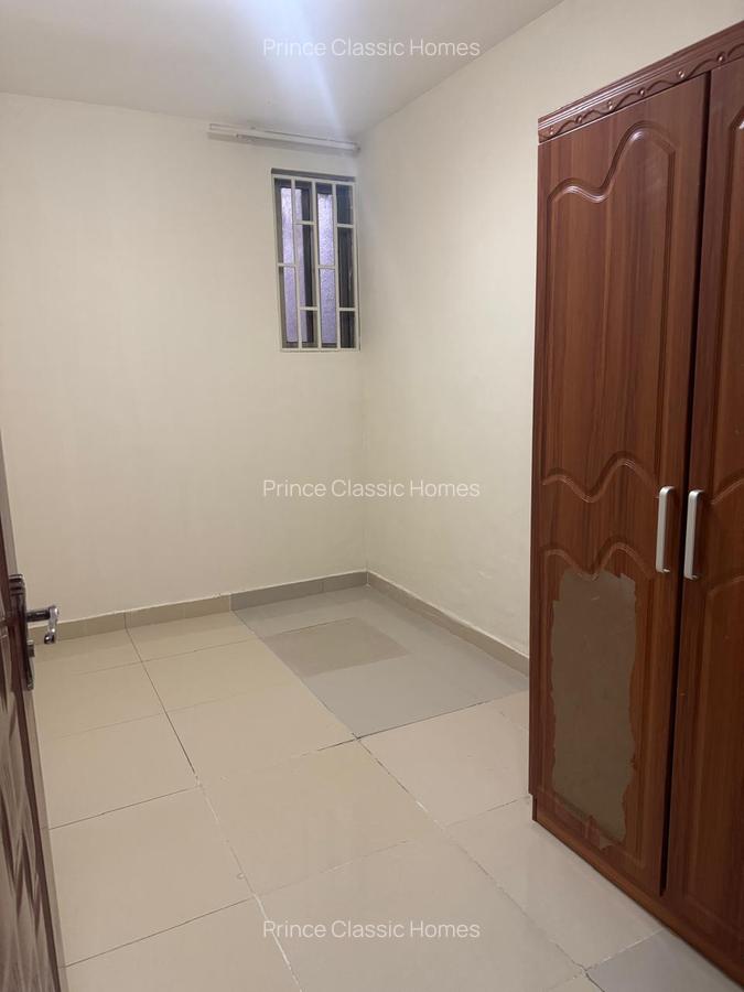 2 Bed Apartment with En Suite in Lavington - 7
