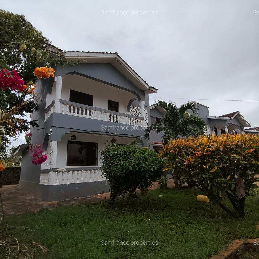 4 Bed Townhouse with En Suite at Serena Shanzu - 1